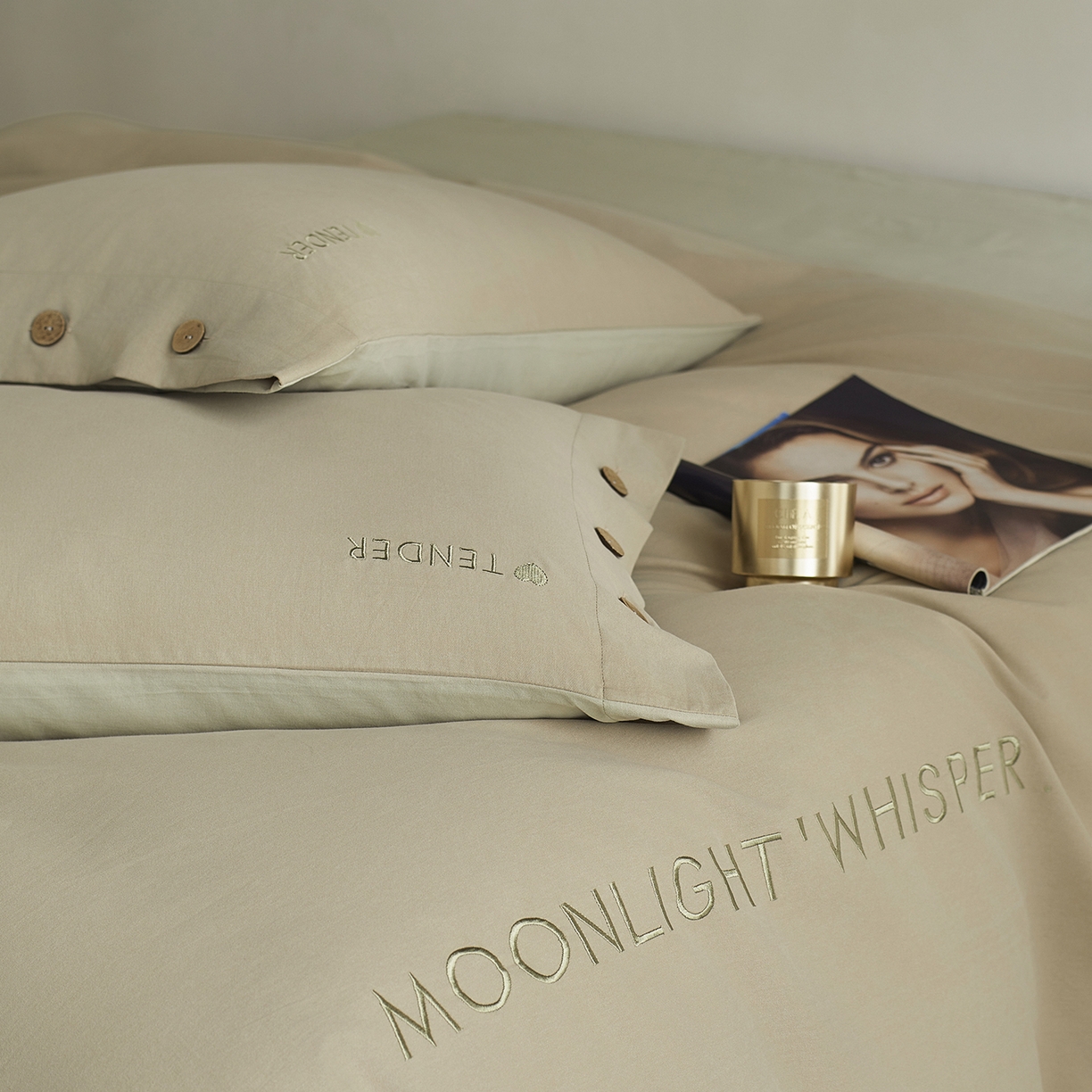 91家纺网 家纺一手货源 找家纺 艾咪-Amy ntmy 2025轻奢高级感纽扣款全棉纯棉加厚磨毛刺绣四件套 漫月卡绿