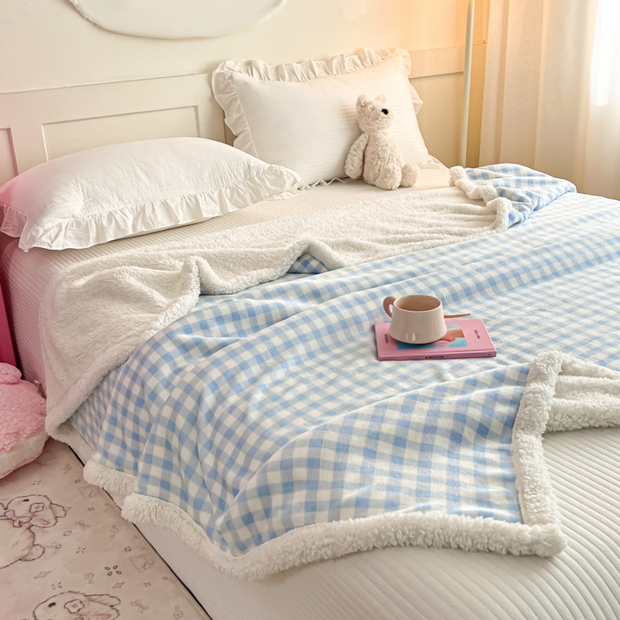 91家纺网 家纺一手货源 找家纺 川悦生活 2025新款牛奶绒羊羔绒毯子毛毯 毛毯小屋格格奶蓝