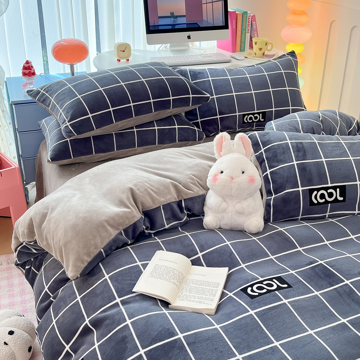 91家纺网 家纺一手货源 找家纺 启发 2025新款高克重小清新牛奶绒印花四件套 酷格