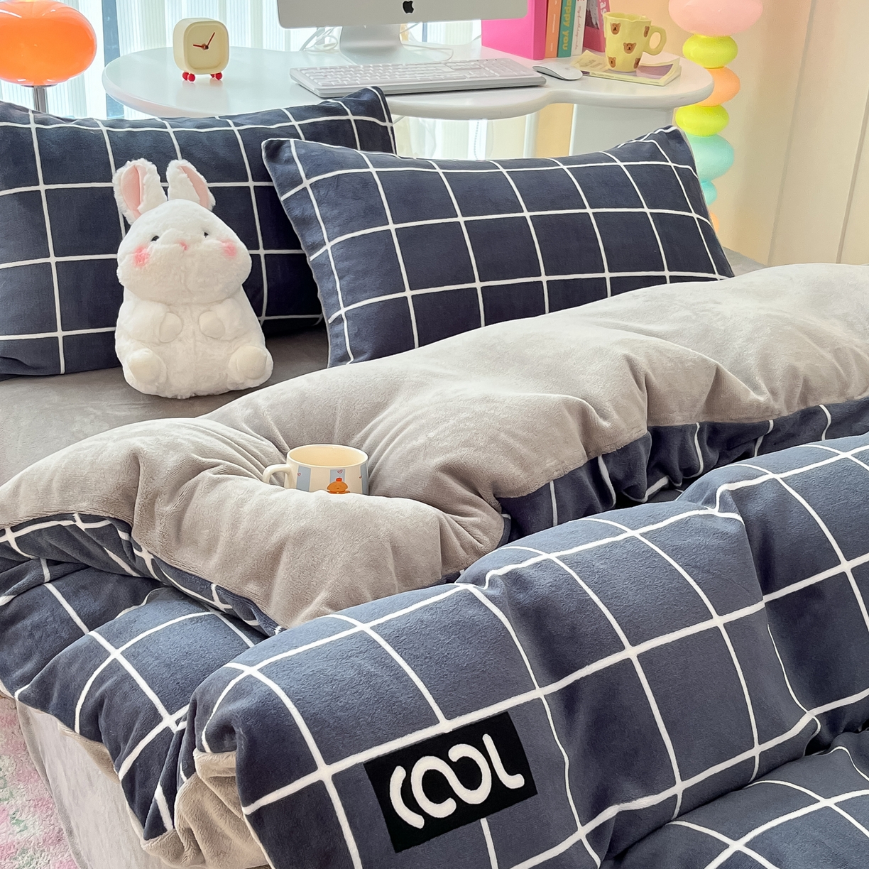 91家纺网 家纺一手货源 找家纺 启发 2025新款高克重小清新牛奶绒印花四件套 酷格