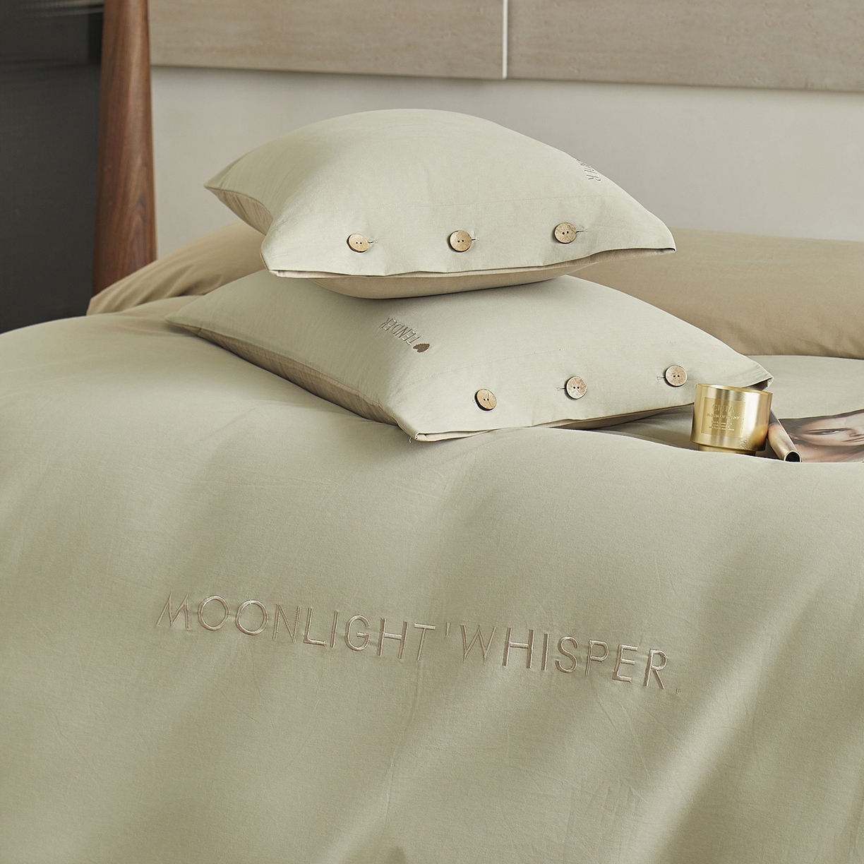 91家纺网 家纺一手货源 找家纺 艾咪-Amy ntmy 2025轻奢高级感纽扣款全棉纯棉加厚磨毛刺绣四件套 漫月绿卡