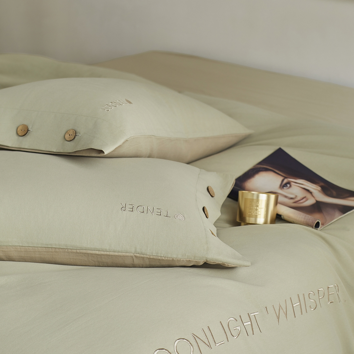 91家纺网 家纺一手货源 找家纺 艾咪-Amy ntmy 2025轻奢高级感纽扣款全棉纯棉加厚磨毛刺绣四件套 漫月绿卡