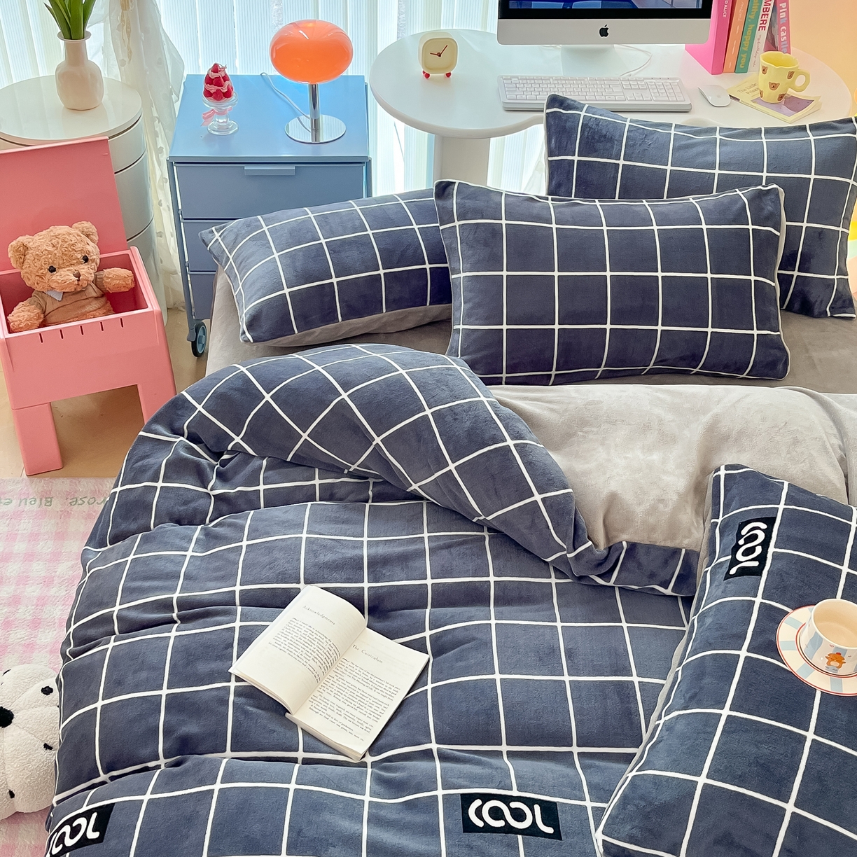 91家纺网 家纺一手货源 找家纺 启发 2025新款高克重小清新牛奶绒印花四件套 酷格