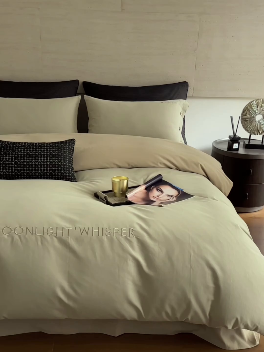 91家纺网 家纺一手货源 找家纺 艾咪-Amy ntmy 2025轻奢高级感纽扣款全棉纯棉加厚磨毛刺绣四件套 漫月绿卡