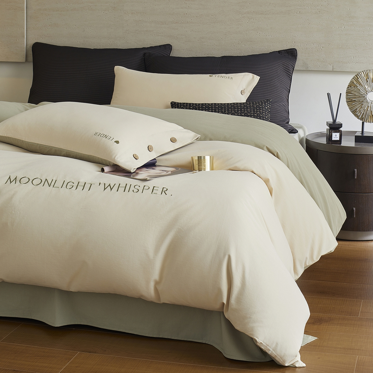 91家纺网 家纺一手货源 找家纺 艾咪-Amy ntmy 2025轻奢高级感纽扣款全棉纯棉加厚磨毛刺绣四件套 漫月奶绿