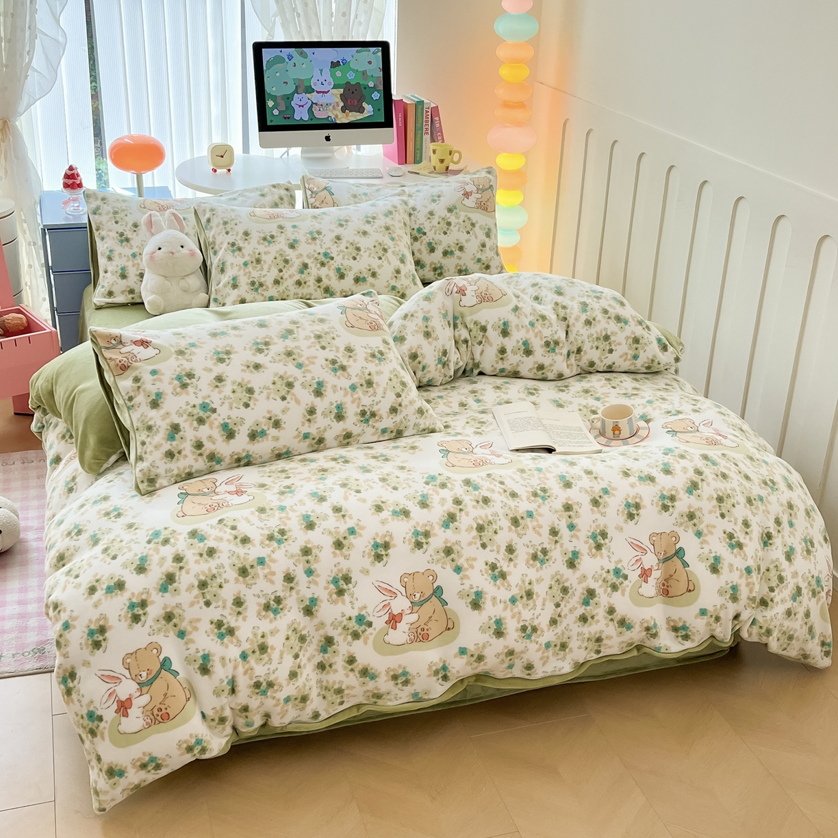 91家纺网 家纺一手货源 找家纺 启发 2025新款高克重小清新牛奶绒印花四件套 蓝风铃-绿