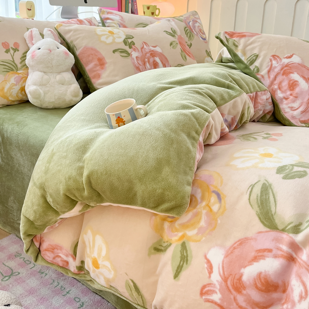 91家纺网 家纺一手货源 找家纺 启发 2025新款高克重小清新牛奶绒印花四件套 玫瑰庄园