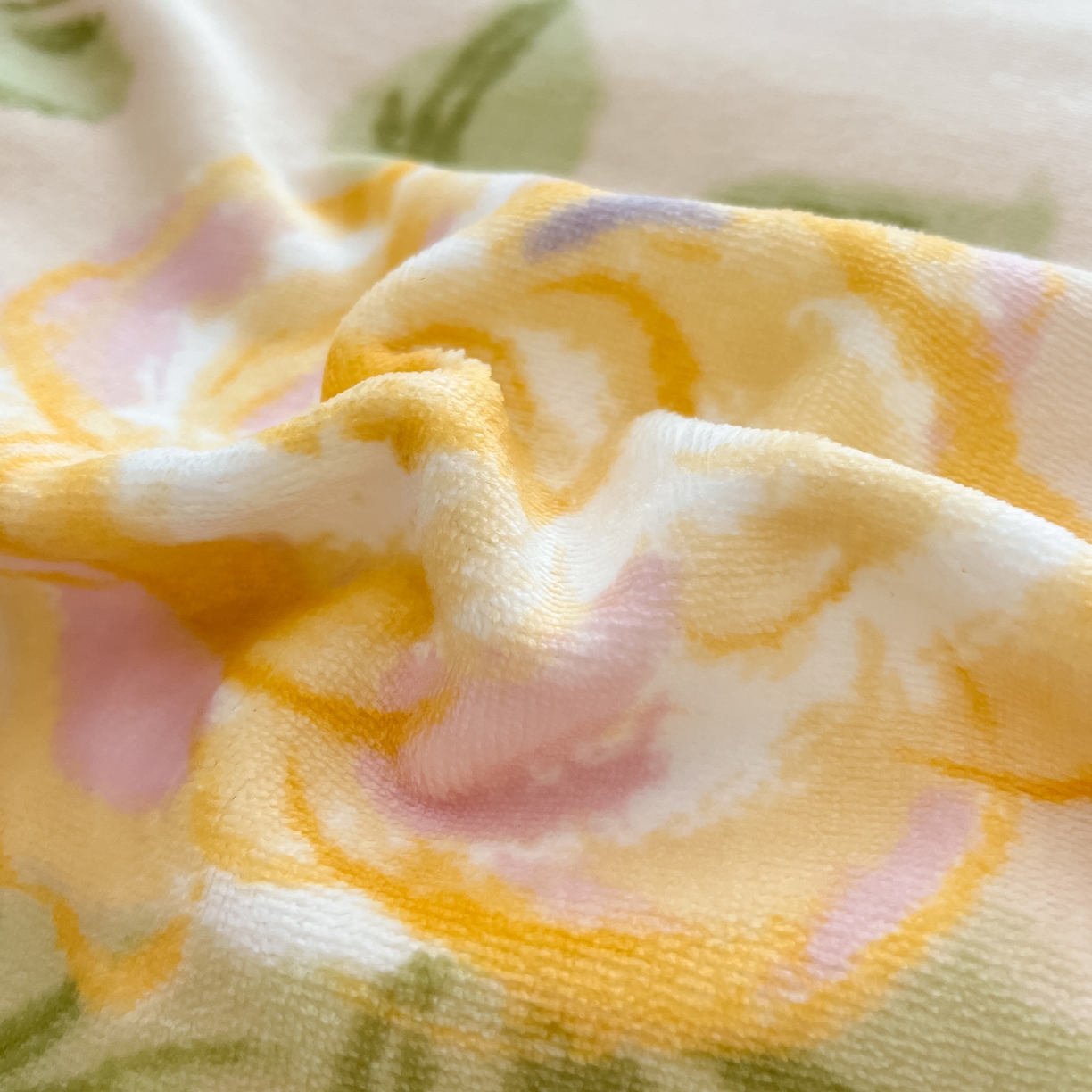 91家纺网 家纺一手货源 找家纺 启发 2025新款高克重小清新牛奶绒印花四件套 玫瑰庄园