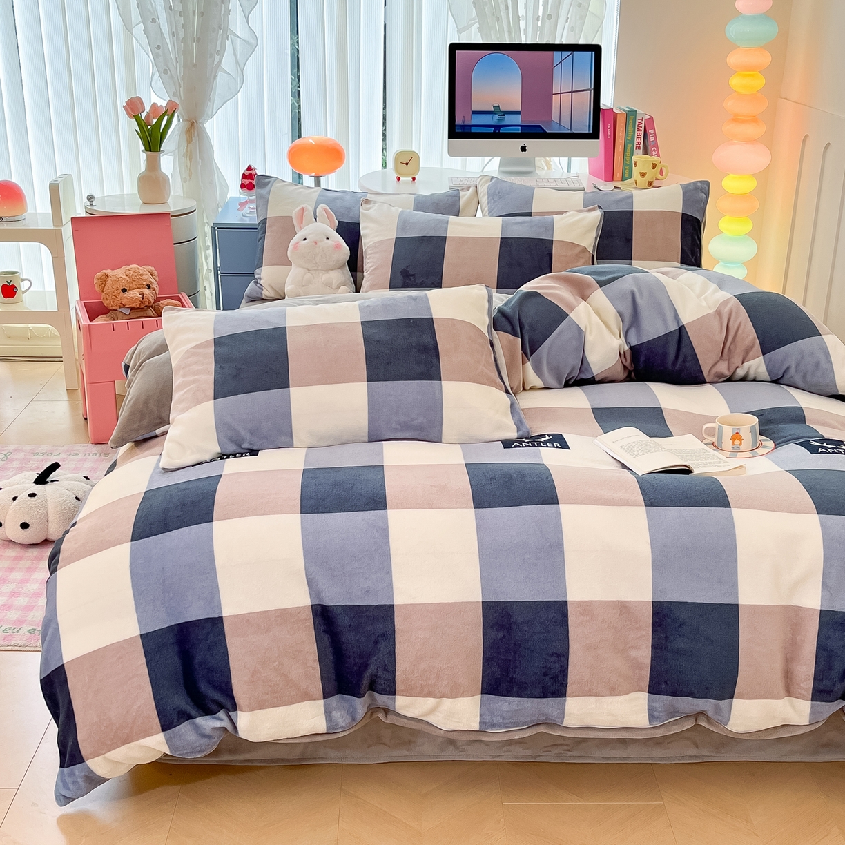 91家纺网 家纺一手货源 找家纺 启发 2025新款高克重小清新牛奶绒印花四件套 梦鹿