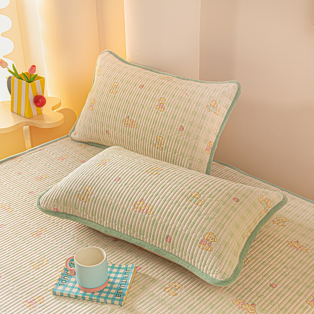 91家纺网 家纺一手货源 找家纺 恒尚居 2025新款A版全棉B版牛奶绒夹棉床褥垫A类四季可用学生床垫-秋冬款三件套系列二 甜心旺旺【A纯棉-B牛奶绒】