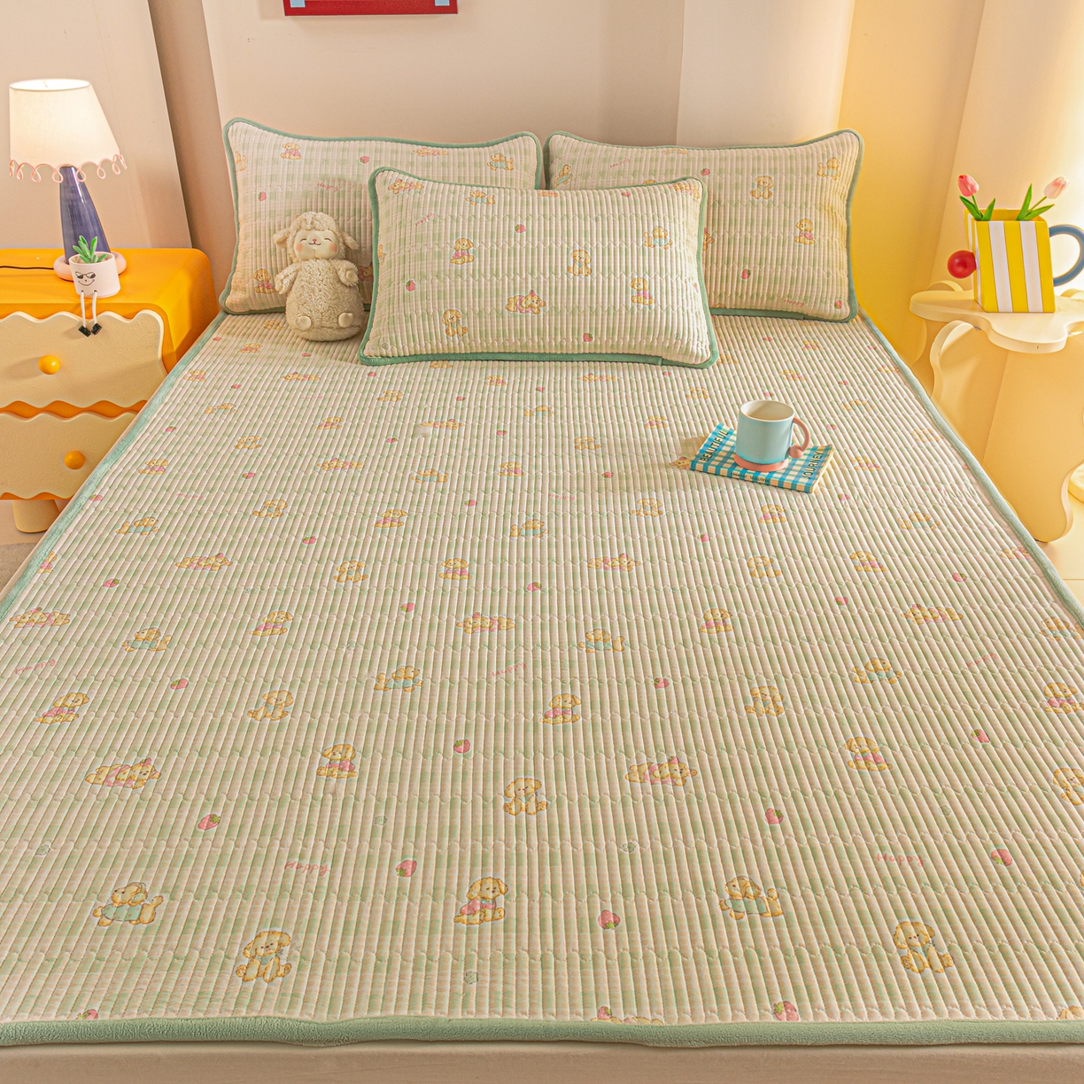 91家纺网 家纺一手货源 找家纺 恒尚居 2025新款A版全棉B版牛奶绒夹棉床褥垫A类四季可用学生床垫-秋冬款三件套系列二 甜心旺旺【A纯棉-B牛奶绒】