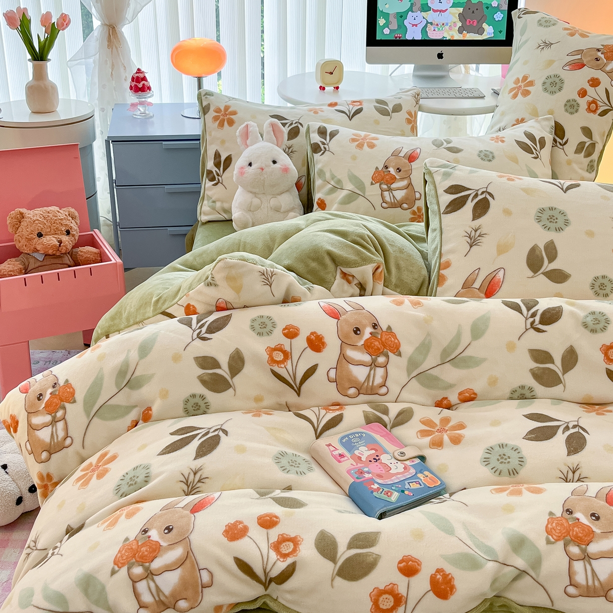 91家纺网 家纺一手货源 找家纺 启发 2025新款高克重小清新牛奶绒印花四件套 田园兔