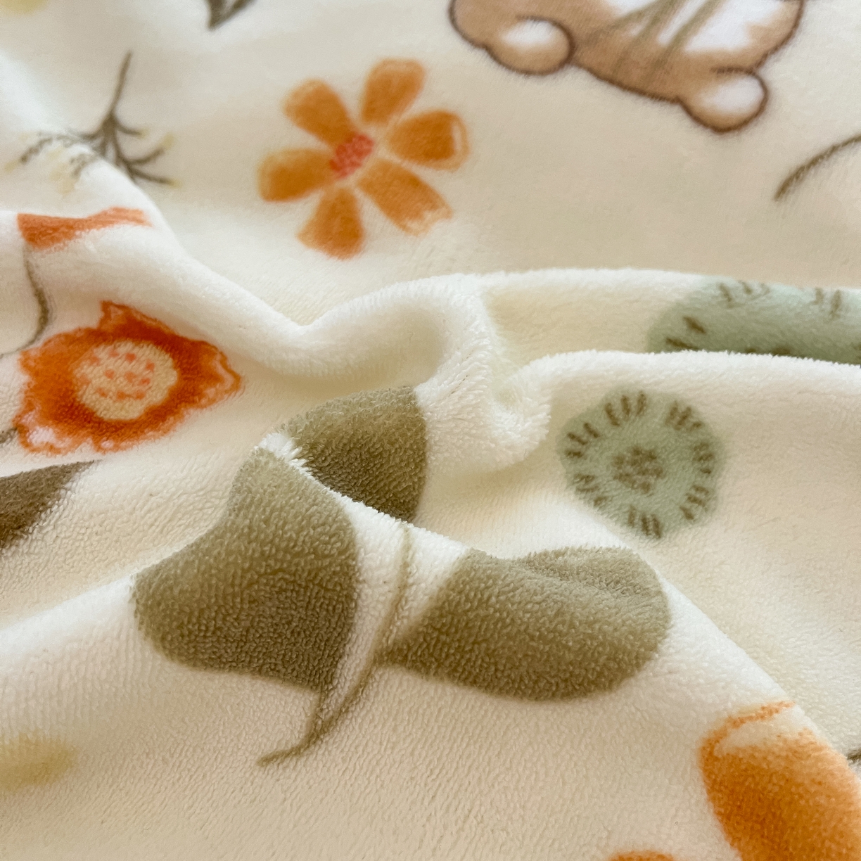 91家纺网 家纺一手货源 找家纺 启发 2025新款高克重小清新牛奶绒印花四件套 田园兔