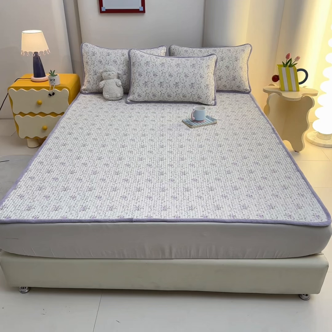 91家纺网 家纺一手货源 找家纺 恒尚居 2025新款A版全棉B版牛奶绒夹棉床褥垫A类四季可用学生床垫-秋冬款三件套系列三 熏衣紫【A纯棉-B牛奶绒】