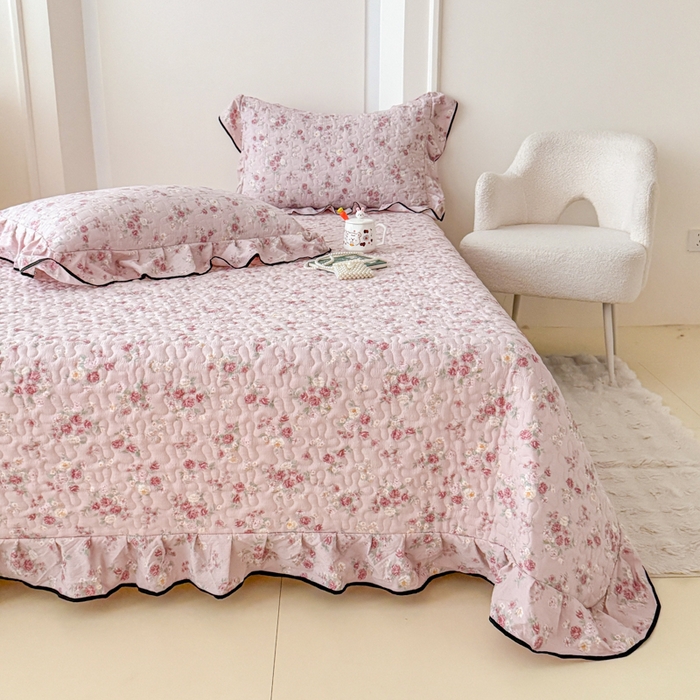 91家纺网 家纺一手货源 找家纺 小萌虎 2025新款A类云感原麻双层纱花边床盖四件套 花影【花边款】