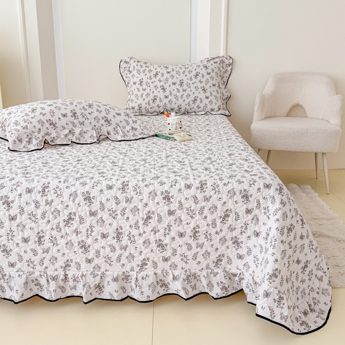 91家纺网 家纺一手货源 找家纺 小萌虎 2025新款A类云感原麻双层纱花边床盖四件套 浅画【花边款】