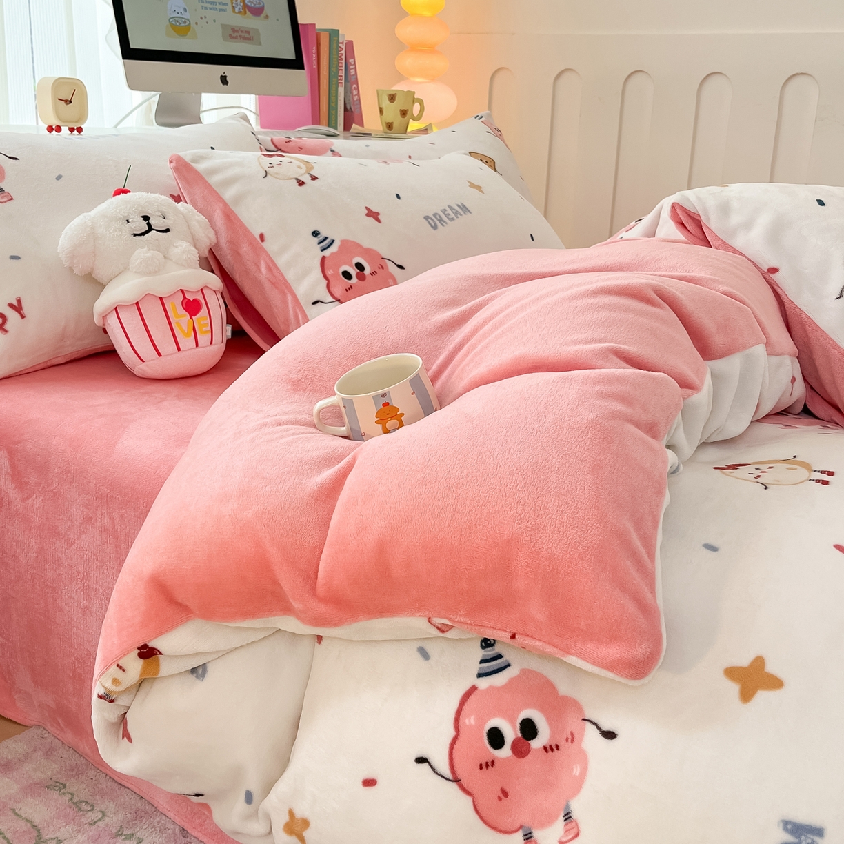 91家纺网 家纺一手货源 找家纺 启发 2025新款高克重小清新牛奶绒印花四件套 甜甜圈