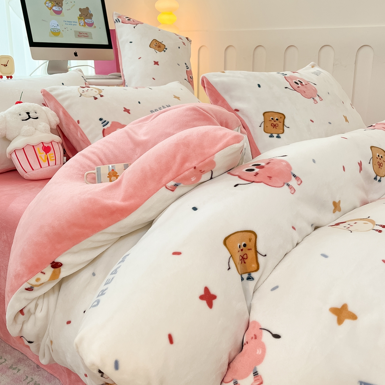 91家纺网 家纺一手货源 找家纺 启发 2025新款高克重小清新牛奶绒印花四件套 甜甜圈