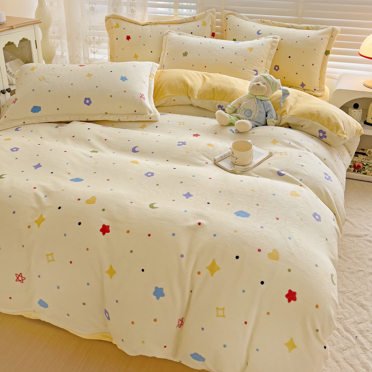 91家纺网 家纺一手货源 找家纺 启发 2025新款高克重小清新牛奶绒印花四件套 童话星空