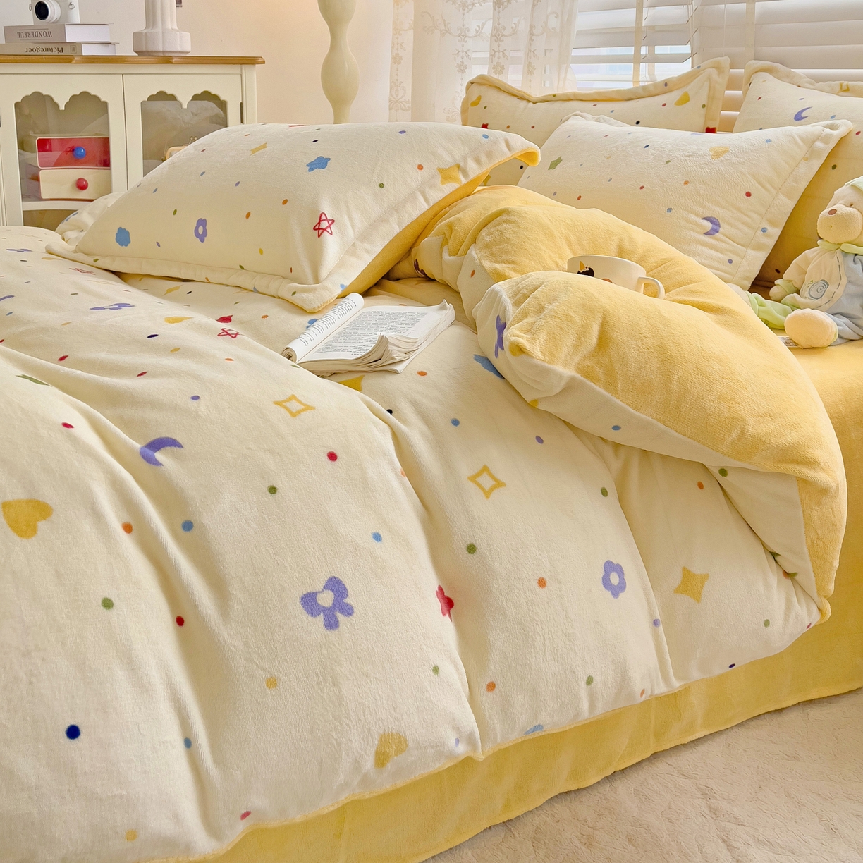 91家纺网 家纺一手货源 找家纺 启发 2025新款高克重小清新牛奶绒印花四件套 童话星空