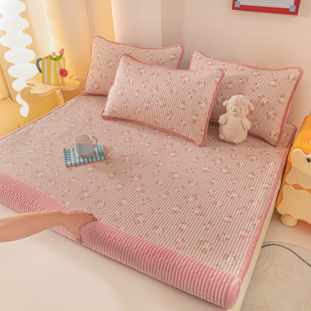 91家纺网 家纺一手货源 找家纺 恒尚居 2025新款A版全棉B版牛奶绒夹棉床褥垫A类四季可用学生床垫-秋冬款三件套系列二 晚庭粉【A纯棉-B牛奶绒】