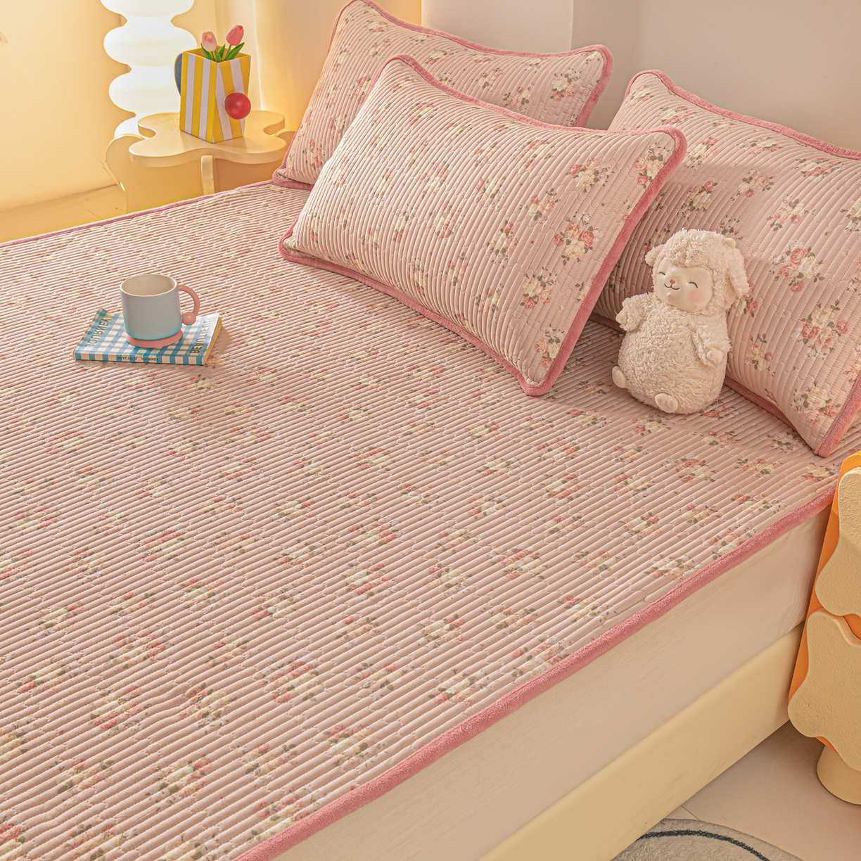 91家纺网 家纺一手货源 找家纺 恒尚居 2025新款A版全棉B版牛奶绒夹棉床褥垫A类四季可用学生床垫-秋冬款三件套系列二 晚庭粉【A纯棉-B牛奶绒】