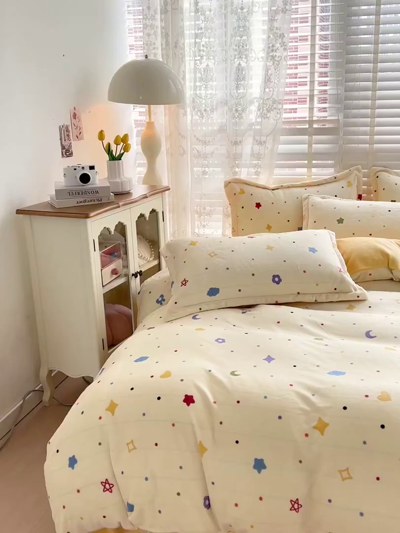 91家纺网 家纺一手货源 找家纺 启发 2025新款高克重小清新牛奶绒印花四件套 童话星空