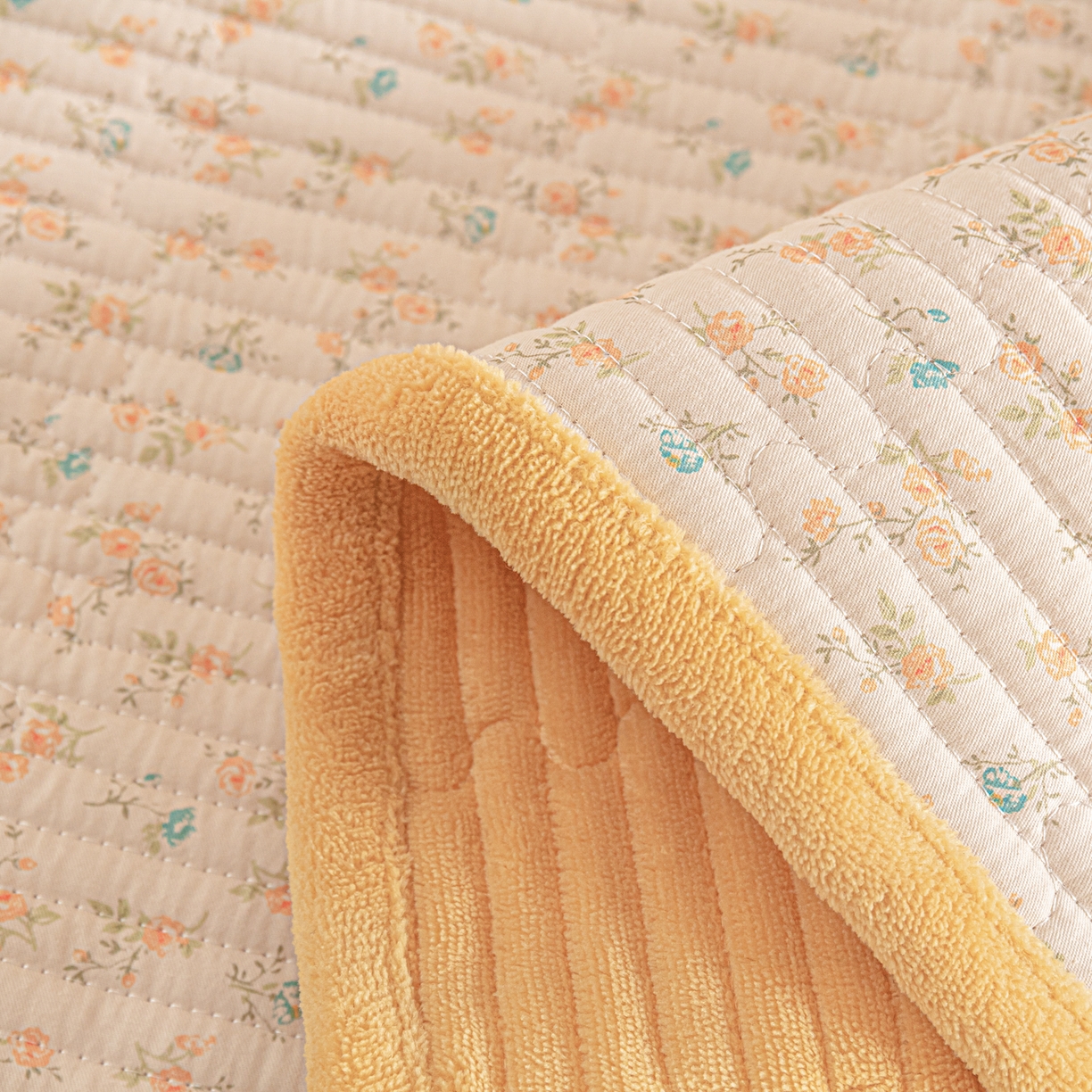 91家纺网 家纺一手货源 找家纺 恒尚居 2025新款A版全棉B版牛奶绒夹棉床褥垫A类四季可用学生床垫-秋冬款三件套系列三 悦色【A纯棉-B牛奶绒】