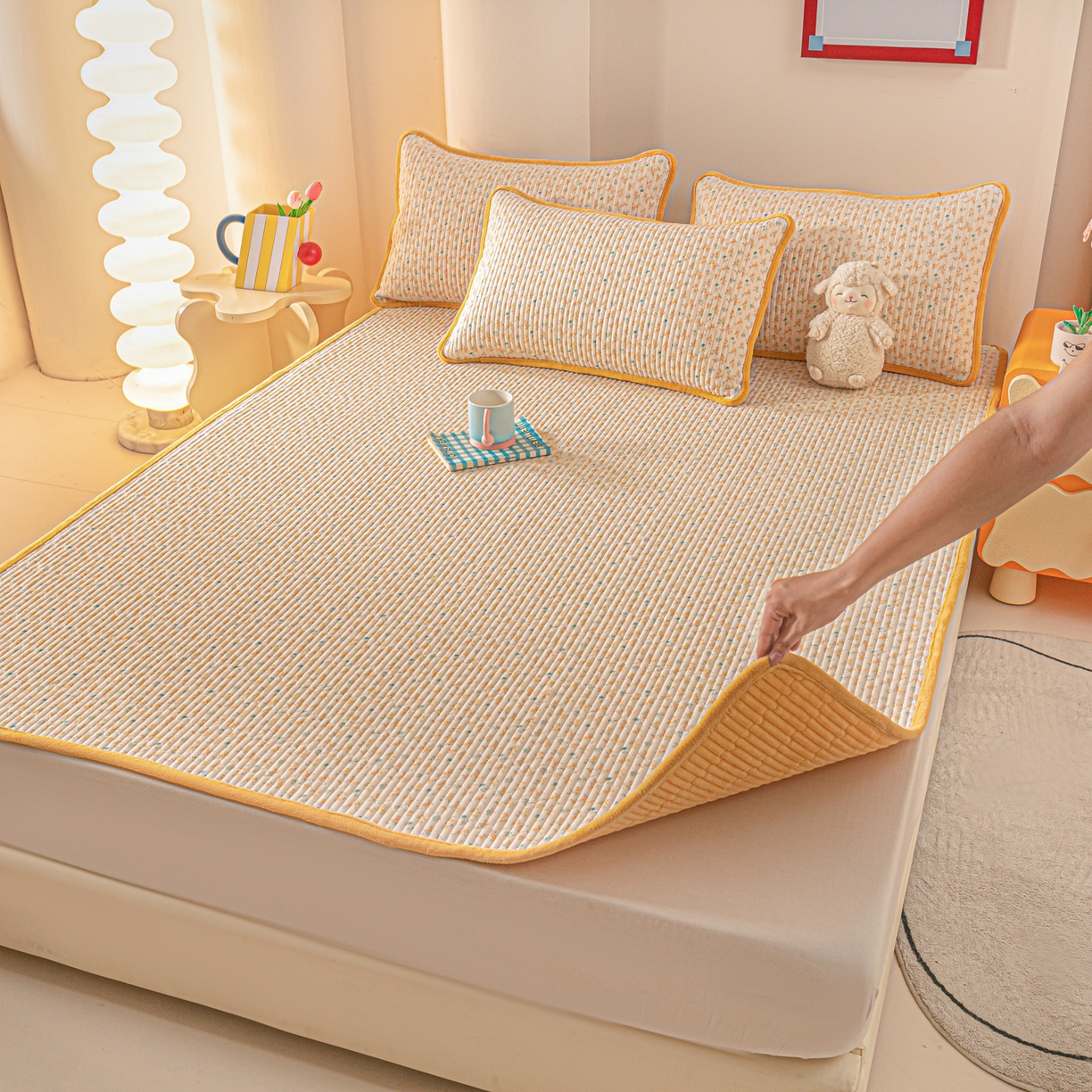 91家纺网 家纺一手货源 找家纺 恒尚居 2025新款A版全棉B版牛奶绒夹棉床褥垫A类四季可用学生床垫-秋冬款三件套系列三 悦色【A纯棉-B牛奶绒】