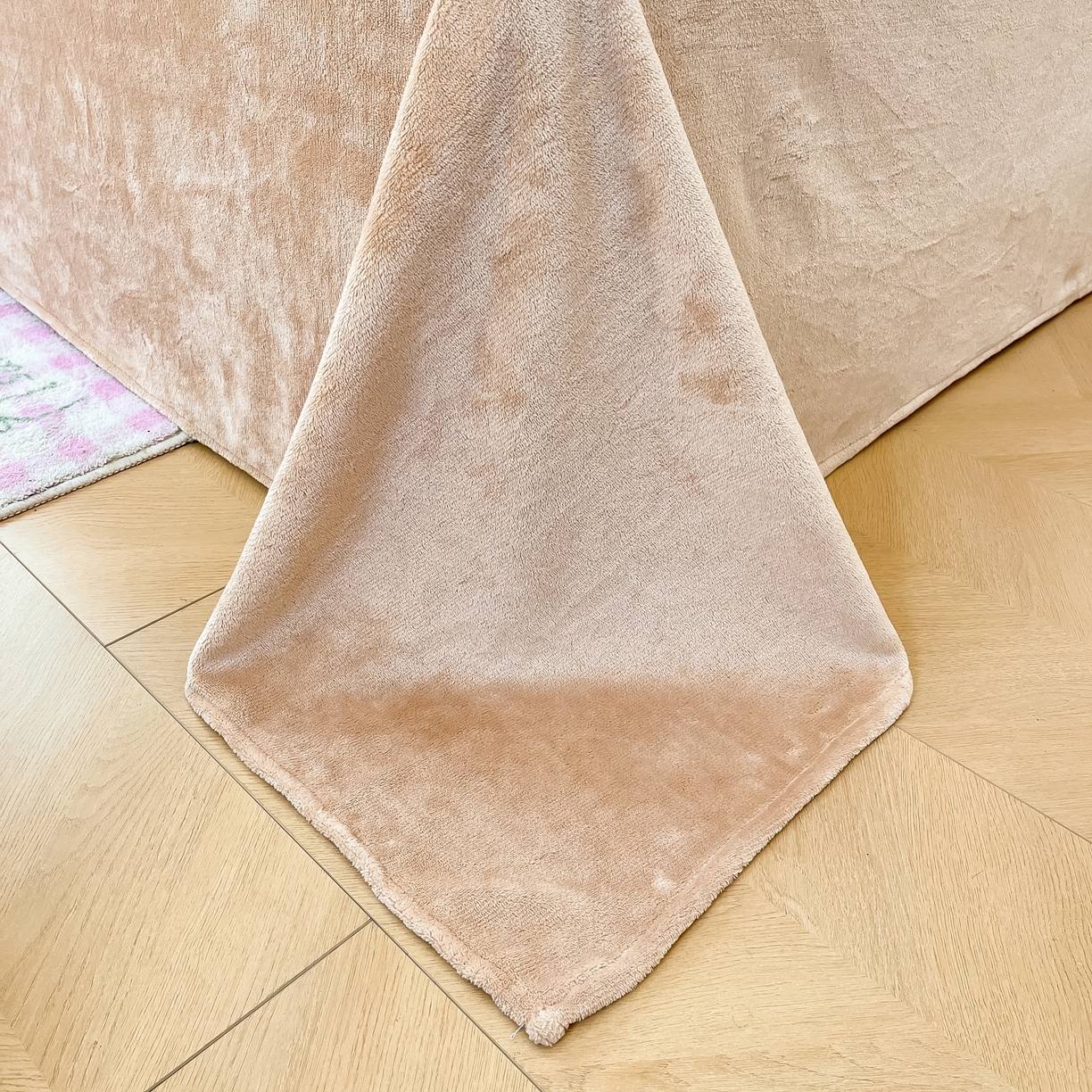 91家纺网 家纺一手货源 找家纺 启发 2025新款高克重小清新牛奶绒印花四件套 小煤球