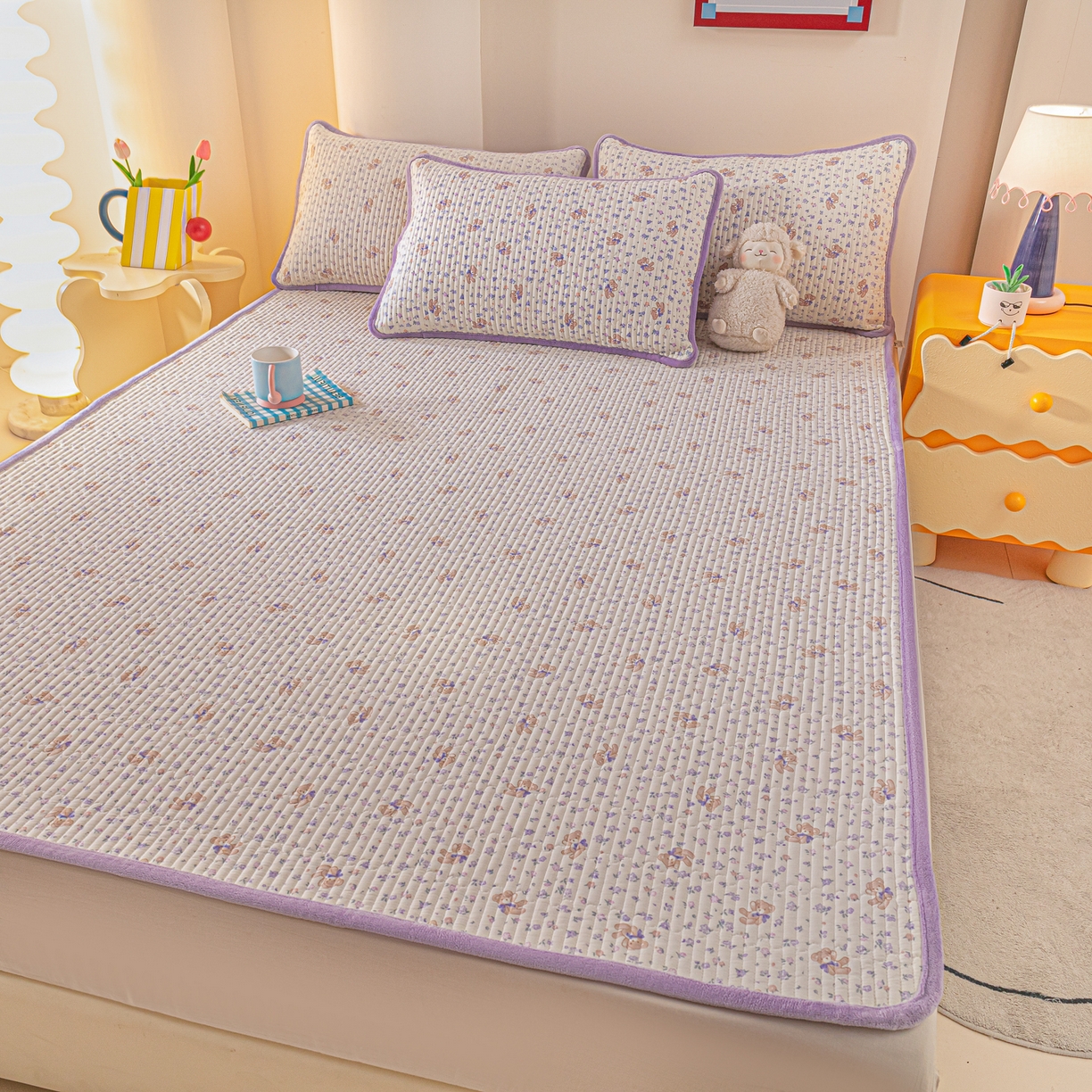 91家纺网 家纺一手货源 找家纺 恒尚居 2025新款A版全棉B版牛奶绒夹棉床褥垫A类四季可用学生床垫-秋冬款三件套系列一 清茶小熊【A纯棉-B牛奶绒】