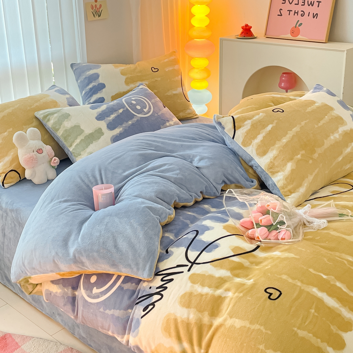 91家纺网 家纺一手货源 找家纺 启发 2025新款高克重小清新牛奶绒印花四件套 笑脸