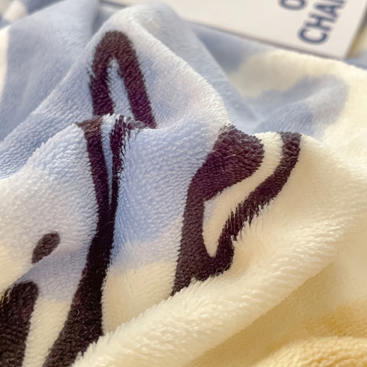 91家纺网 家纺一手货源 找家纺 启发 2025新款高克重小清新牛奶绒印花四件套 笑脸