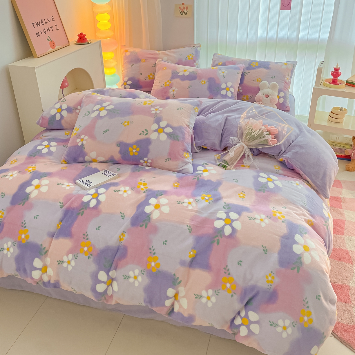 91家纺网 家纺一手货源 找家纺 启发 2025新款高克重小清新牛奶绒印花四件套 炫彩花朵