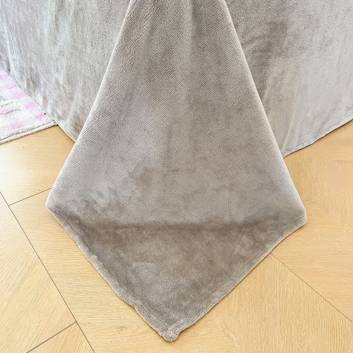 91家纺网 家纺一手货源 找家纺 启发 2025新款高克重小清新牛奶绒印花四件套 银杏叶