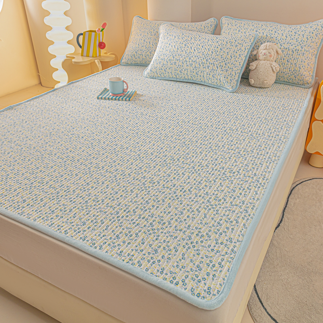 91家纺网 家纺一手货源 找家纺 恒尚居 2025新款A版全棉B版牛奶绒夹棉床褥垫A类四季可用学生床垫-秋冬款三件套系列二 雪兰【A纯棉-B牛奶绒】