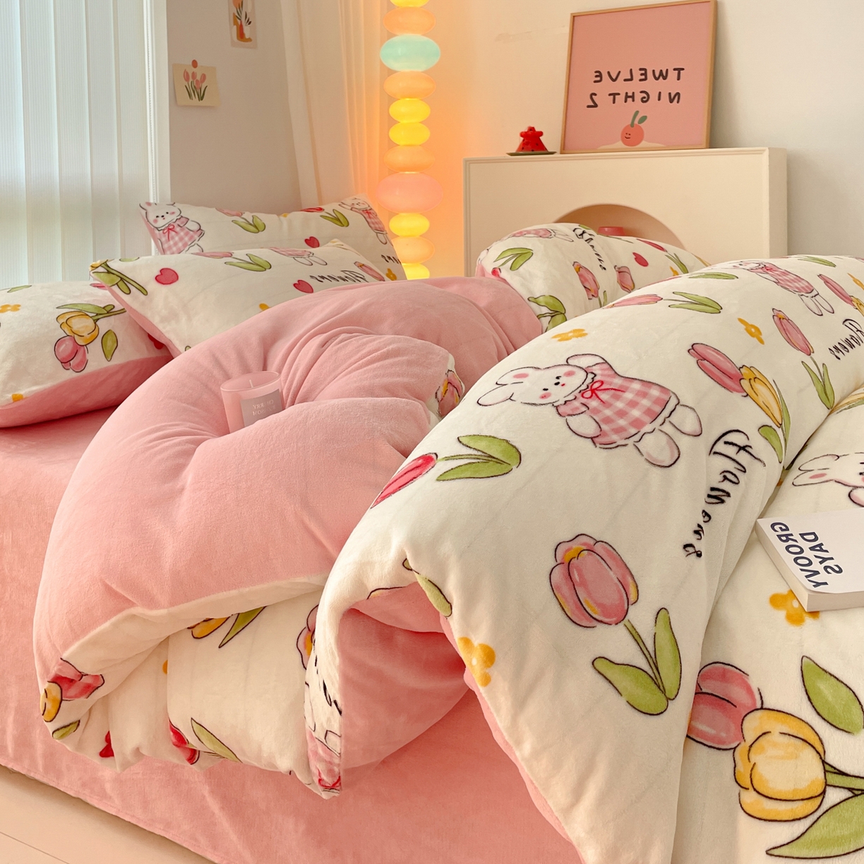 91家纺网 家纺一手货源 找家纺 启发 2025新款高克重小清新牛奶绒印花四件套 郁金香兔