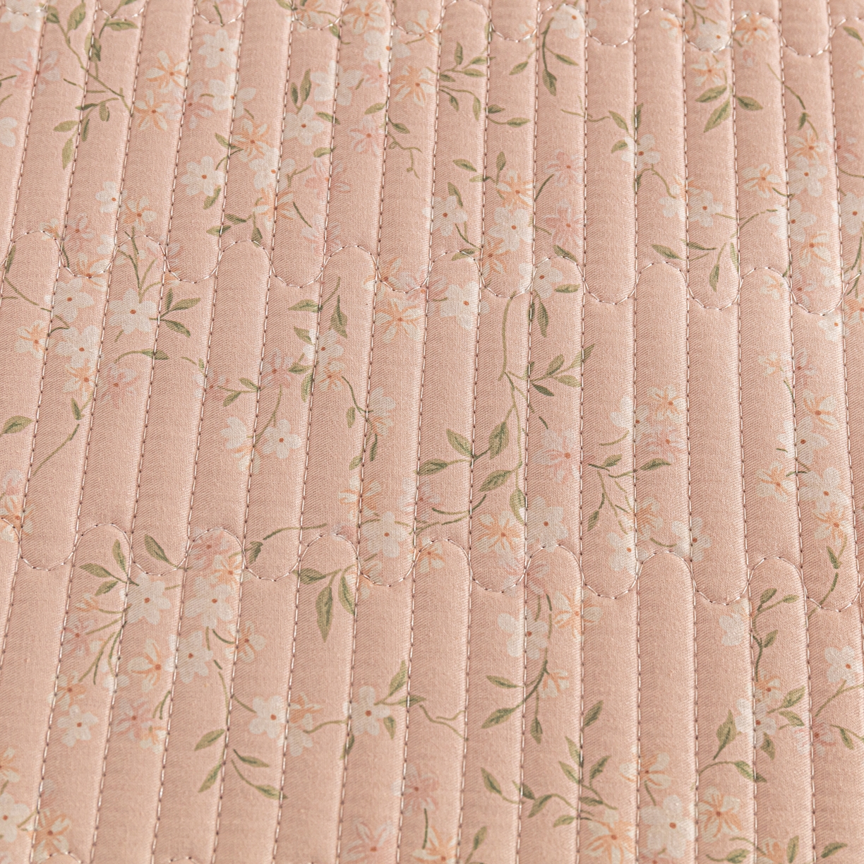 91家纺网 家纺一手货源 找家纺 恒尚居 2025新款A版全棉B版牛奶绒夹棉床褥垫A类四季可用学生床垫-秋冬款三件套系列一 樱花灿灿【A纯棉-B牛奶绒】