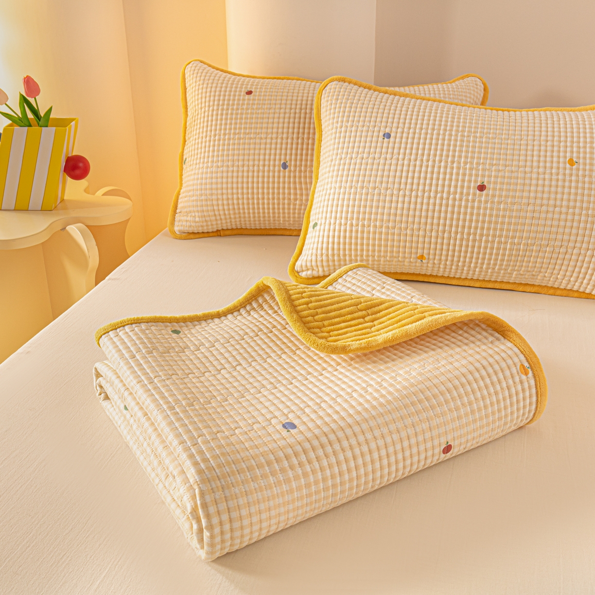 91家纺网 家纺一手货源 找家纺 恒尚居 2025新款A版全棉B版牛奶绒夹棉床褥垫A类四季可用学生床垫-秋冬款三件套系列二 雨果【A纯棉-B牛奶绒】