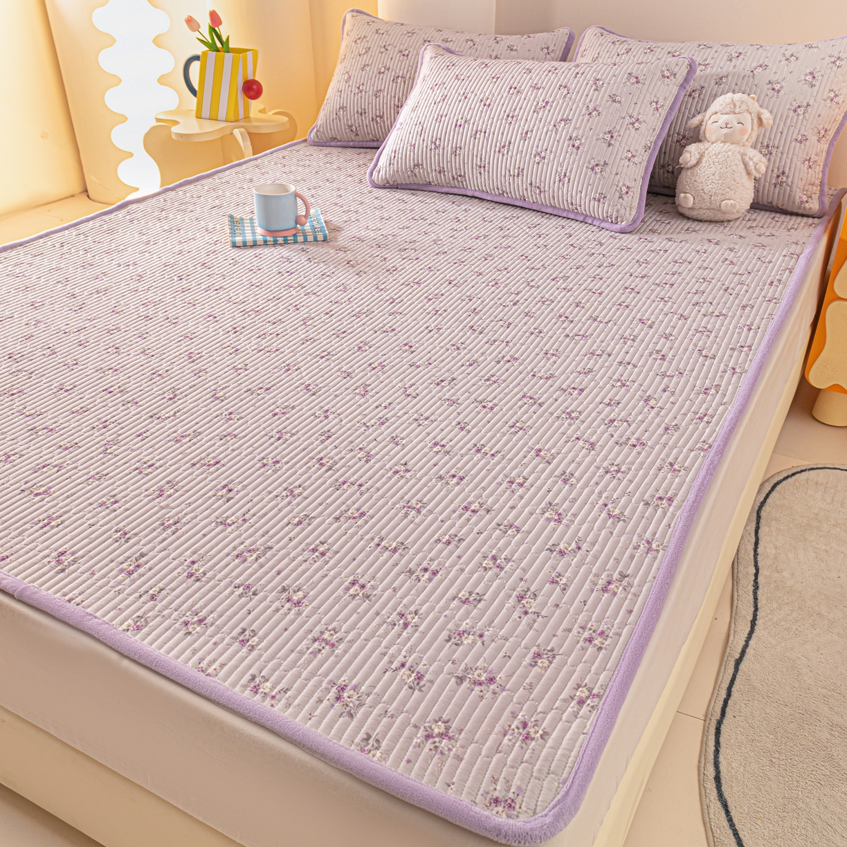 91家纺网 家纺一手货源 找家纺 恒尚居 2025新款A版全棉B版牛奶绒夹棉床褥垫A类四季可用学生床垫-秋冬款三件套系列二 玉妃【A纯棉-B牛奶绒】