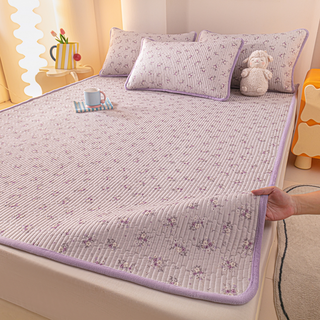 91家纺网 家纺一手货源 找家纺 恒尚居 2025新款A版全棉B版牛奶绒夹棉床褥垫A类四季可用学生床垫-秋冬款三件套系列二 玉妃【A纯棉-B牛奶绒】