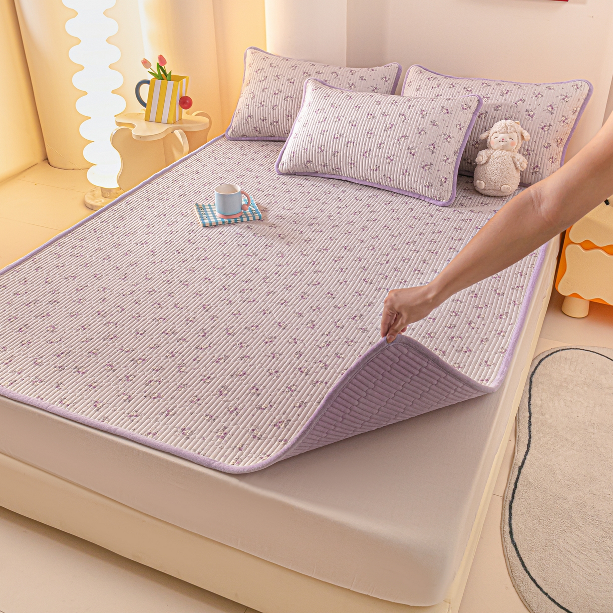 91家纺网 家纺一手货源 找家纺 恒尚居 2025新款A版全棉B版牛奶绒夹棉床褥垫A类四季可用学生床垫-秋冬款三件套系列二 玉妃【A纯棉-B牛奶绒】