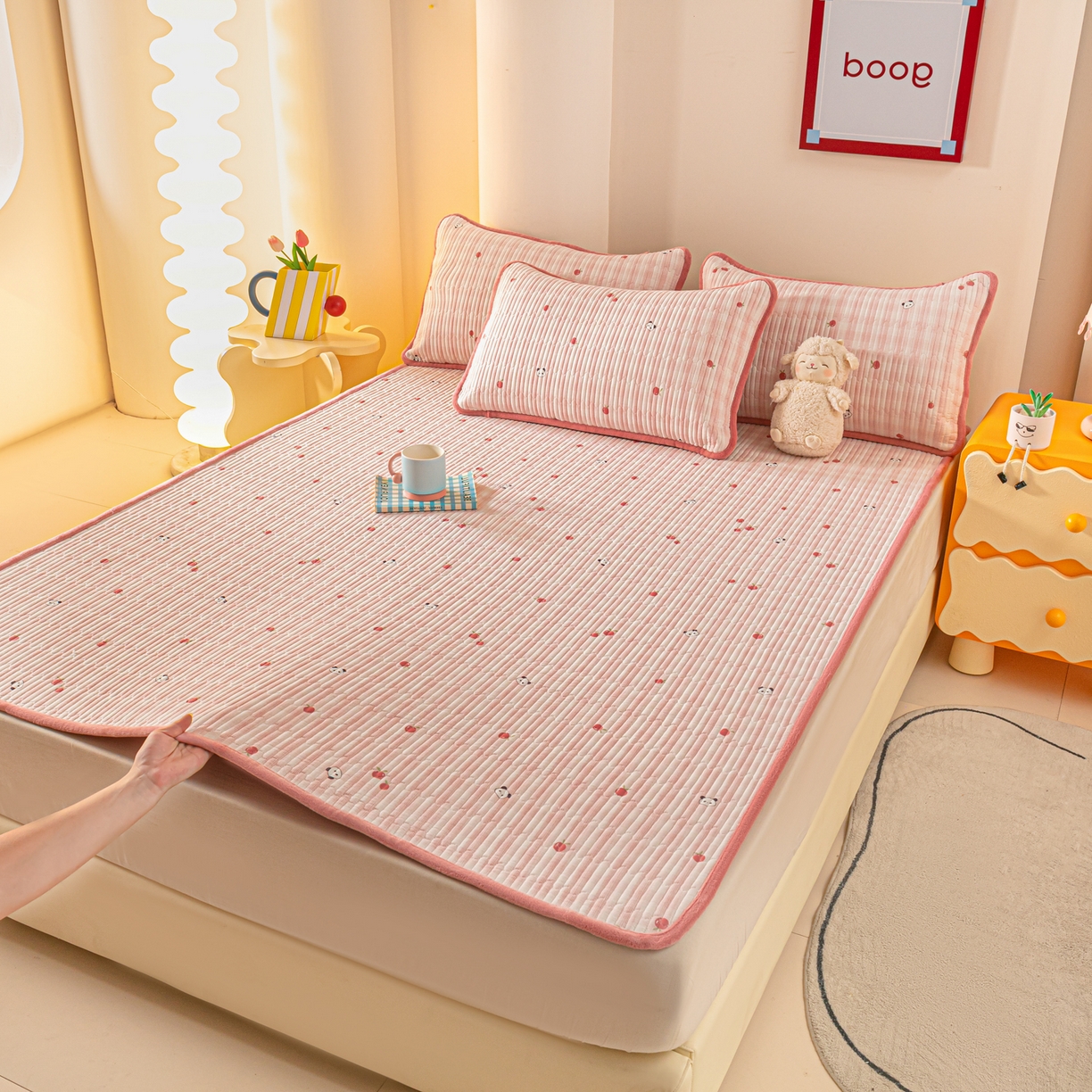 91家纺网 家纺一手货源 找家纺 恒尚居 2025新款A版全棉B版牛奶绒夹棉床褥垫A类四季可用学生床垫-秋冬款三件套系列一 小欢喜【A纯棉-B牛奶绒】