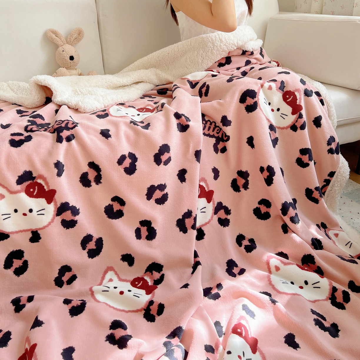 91家纺网 家纺一手货源 找家纺 （总）桃子家居 2025新款A类ins小清新少女可爱奶油猫咪卡通加厚牛奶绒羊羔绒毛毯多功能毛毯