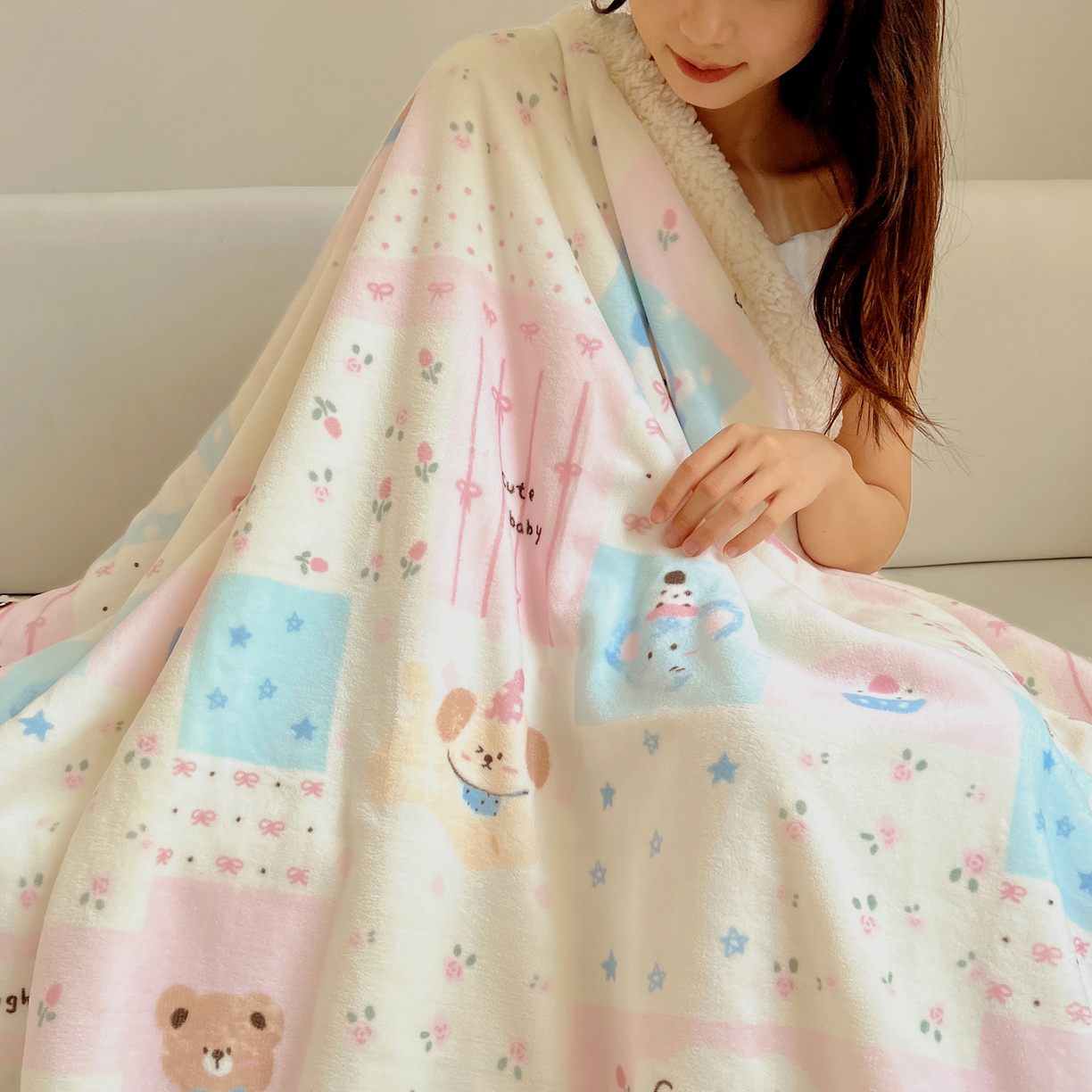 91家纺网 家纺一手货源 找家纺 桃子家居 2025新款A类ins小清新少女可爱奶油猫咪卡通加厚牛奶绒羊羔绒毛毯多功能毛毯 绒毛毯-MT花满屋