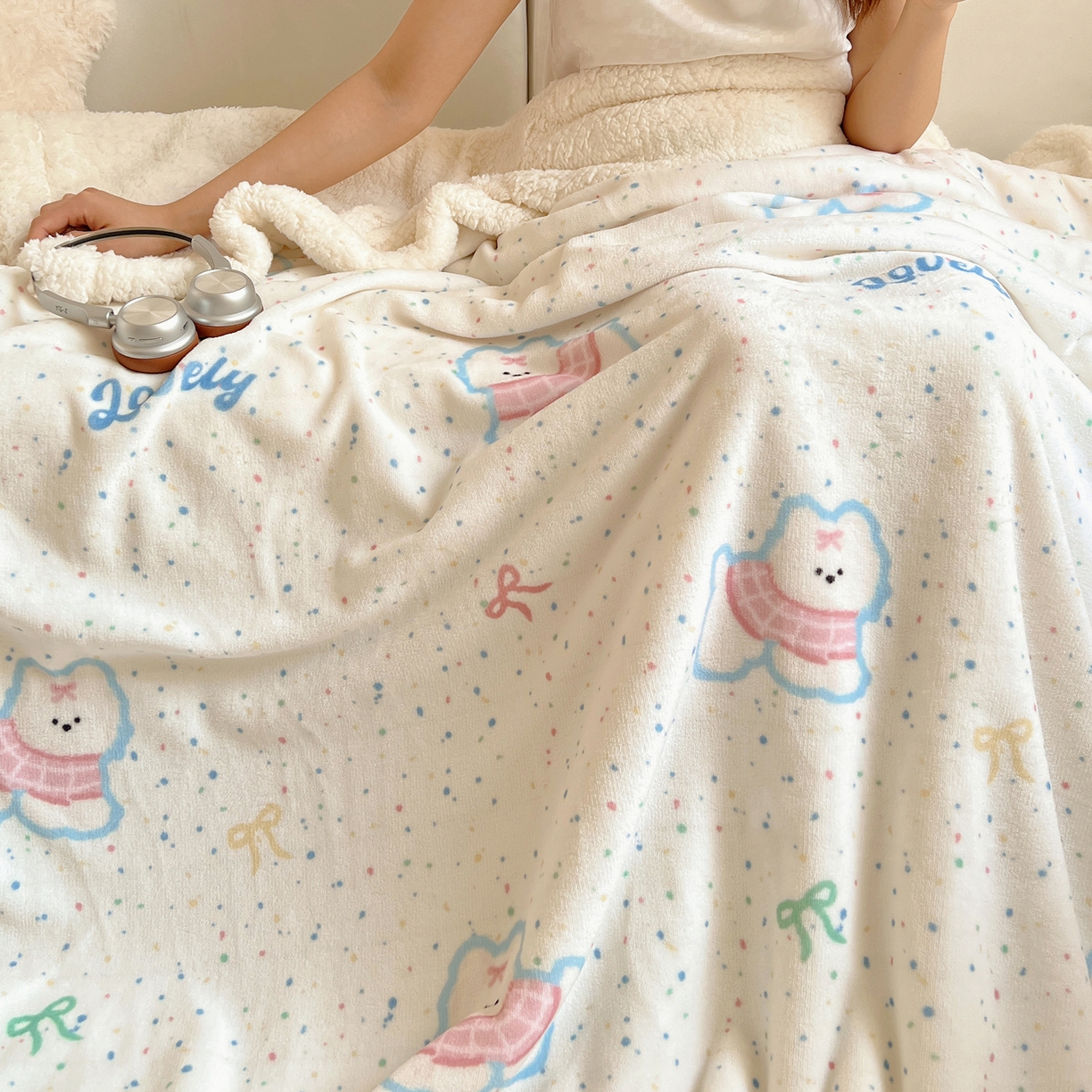 91家纺网 家纺一手货源 找家纺 桃子家居 2025新款A类ins小清新少女可爱奶油猫咪卡通加厚牛奶绒羊羔绒毛毯多功能毛毯 绒毛毯-MT彩甜小狗