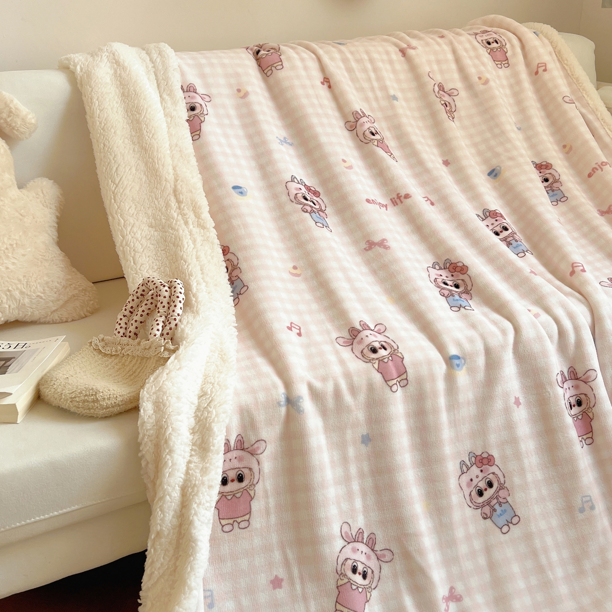 91家纺网 家纺一手货源 找家纺 桃子家居 2025新款A类ins小清新少女可爱奶油猫咪卡通加厚牛奶绒羊羔绒毛毯多功能毛毯 绒毛毯-MT粉格可可