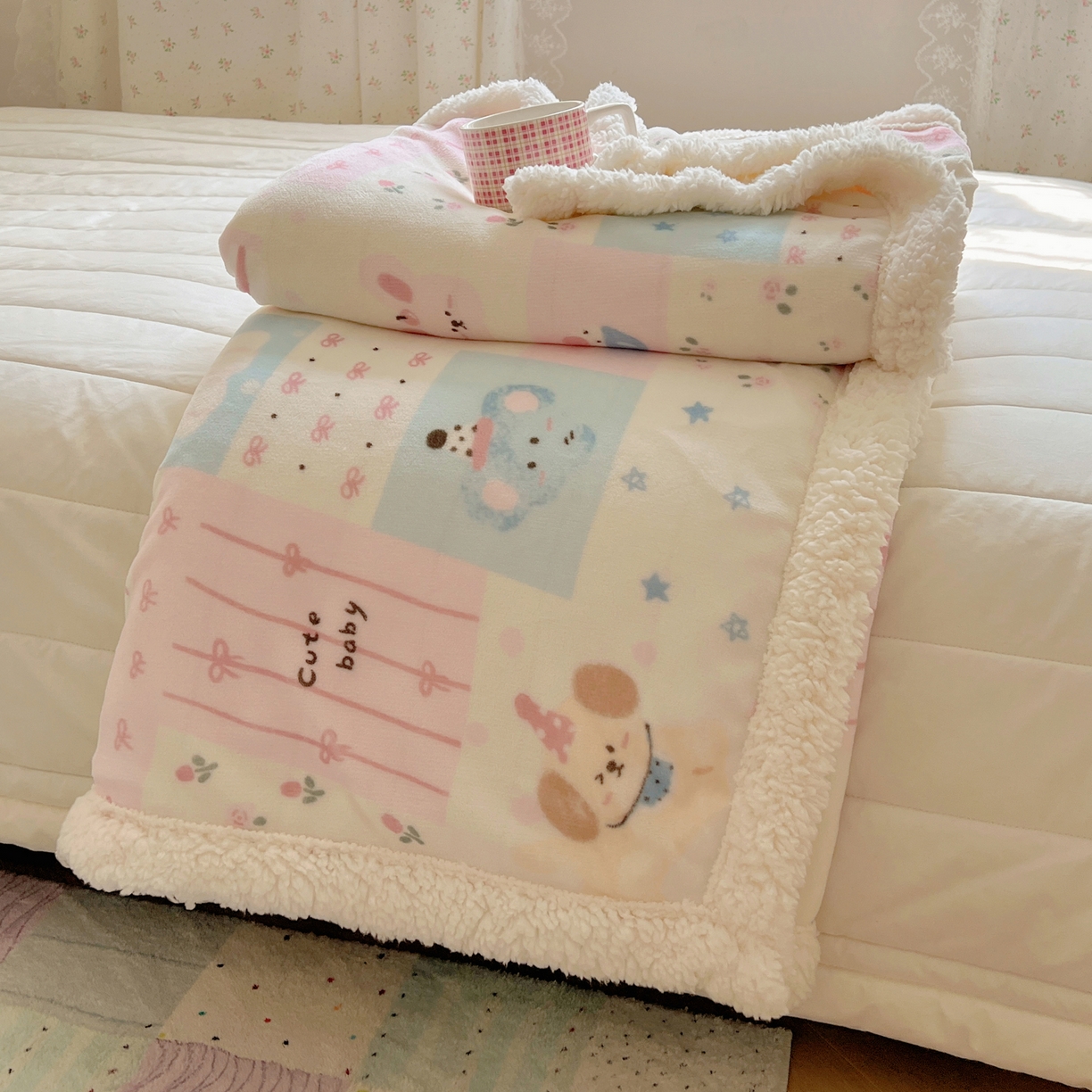 91家纺网 家纺一手货源 找家纺 桃子家居 2025新款A类ins小清新少女可爱奶油猫咪卡通加厚牛奶绒羊羔绒毛毯多功能毛毯 绒毛毯-MT花满屋