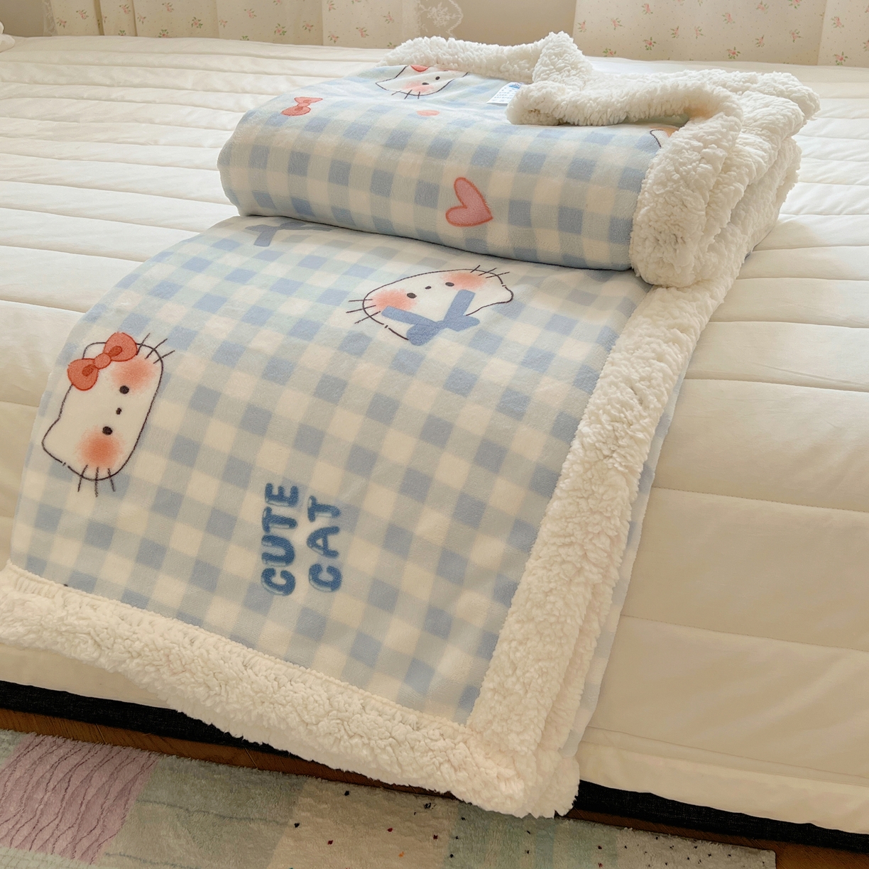91家纺网 家纺一手货源 找家纺 桃子家居 2025新款A类ins小清新少女可爱奶油猫咪卡通加厚牛奶绒羊羔绒毛毯多功能毛毯 绒毛毯-MT蓝格喵喵