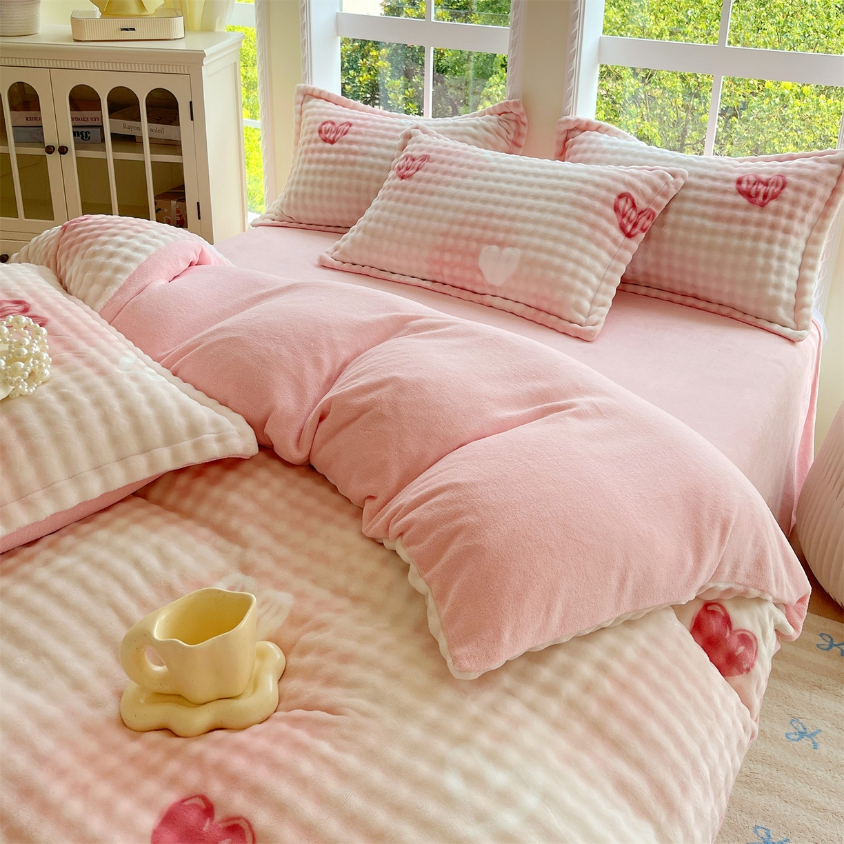 91家纺网 家纺一手货源 找家纺 （总）凯儿家纺 2025新款兔毛牛奶泡泡绒四件套